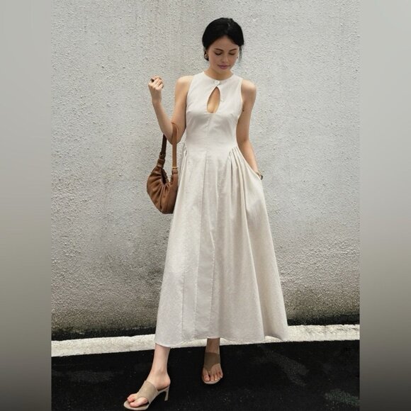 Commense Cotton & Linen Pleated Cutout Long Maxi Dress Cream - Picture 1 of 9